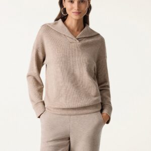 Gemütlicher, warmer Pullover mit V-Ausschnitt und lockerer Passform